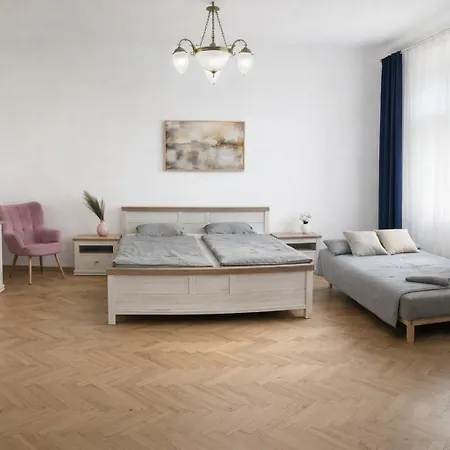 דירה Stefanik Apartment- Old Town