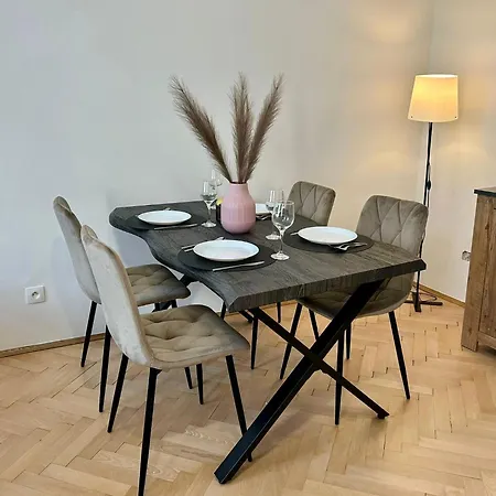 Stefanik Apartment- Old Town *